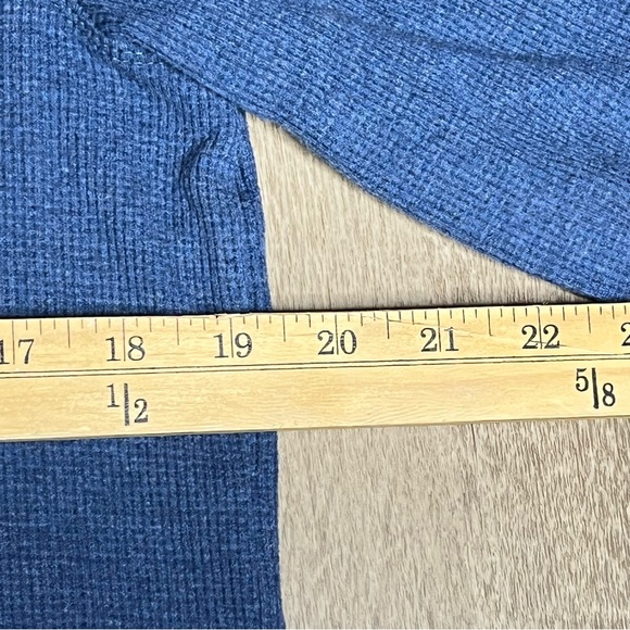 New without Tags Men’s Waffle Henley Thermal Shirt - Size Medium, Navy Blue - Picture 3 of 4